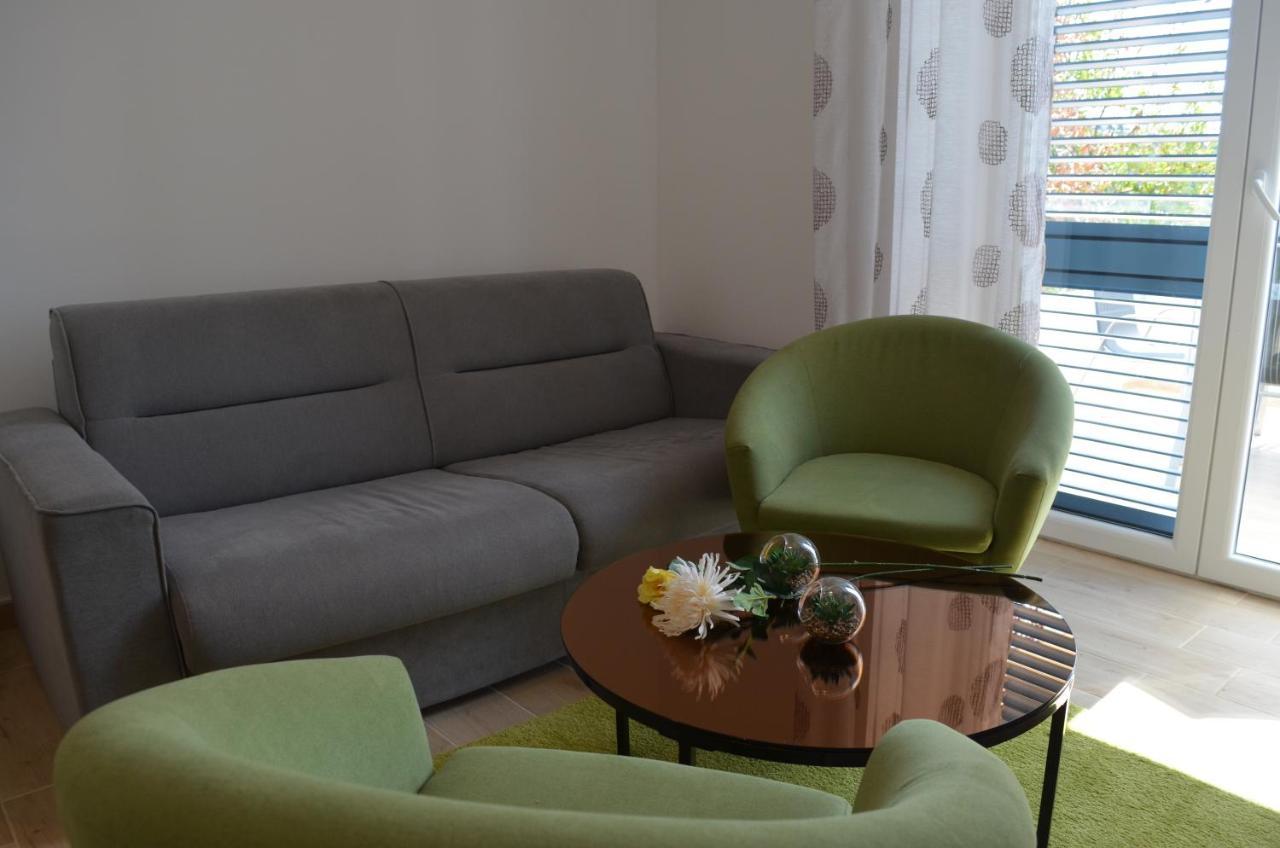 Apartments Korina Crikvenica Exteriör bild